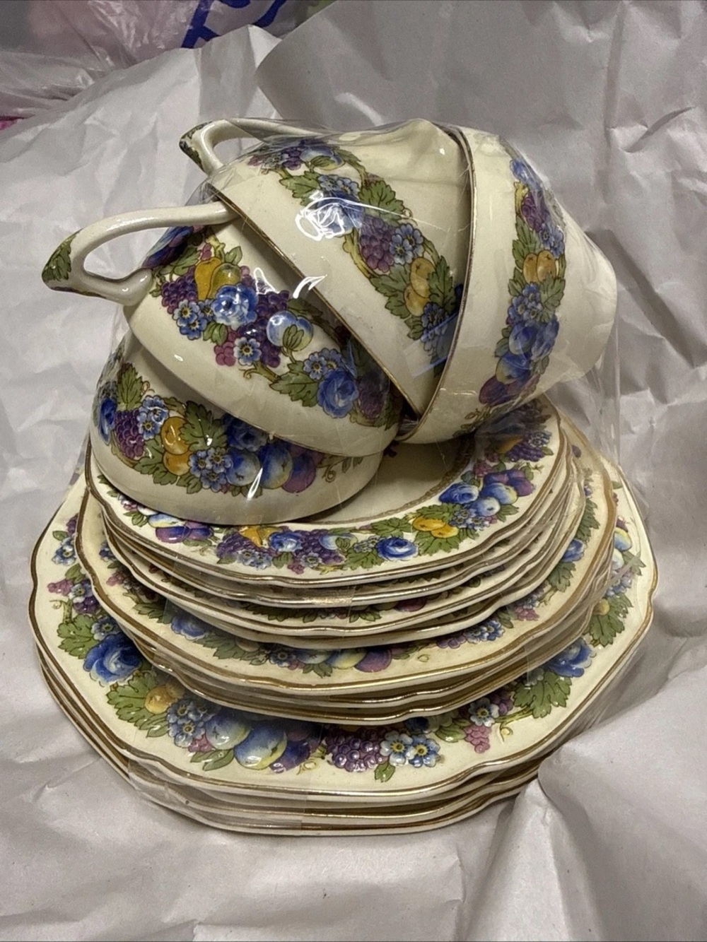 Vintage Crown Ducal Florentine Service for 4 England Pattern #1954 Fruit Floral